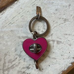 Coach key detachable heart keychain